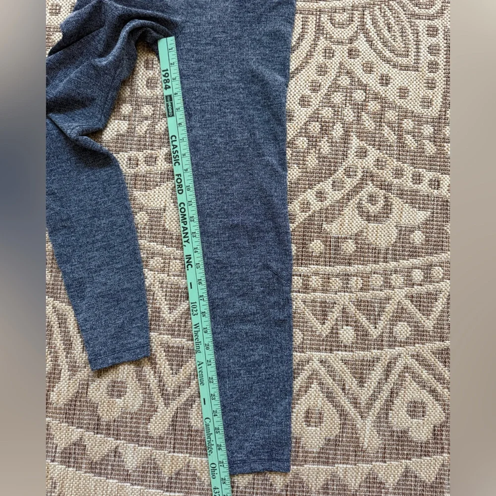 Athleta Herringbone Metro High Waisted Leggings Sz Small Heather Gray Pockets - Picture 15 of 15